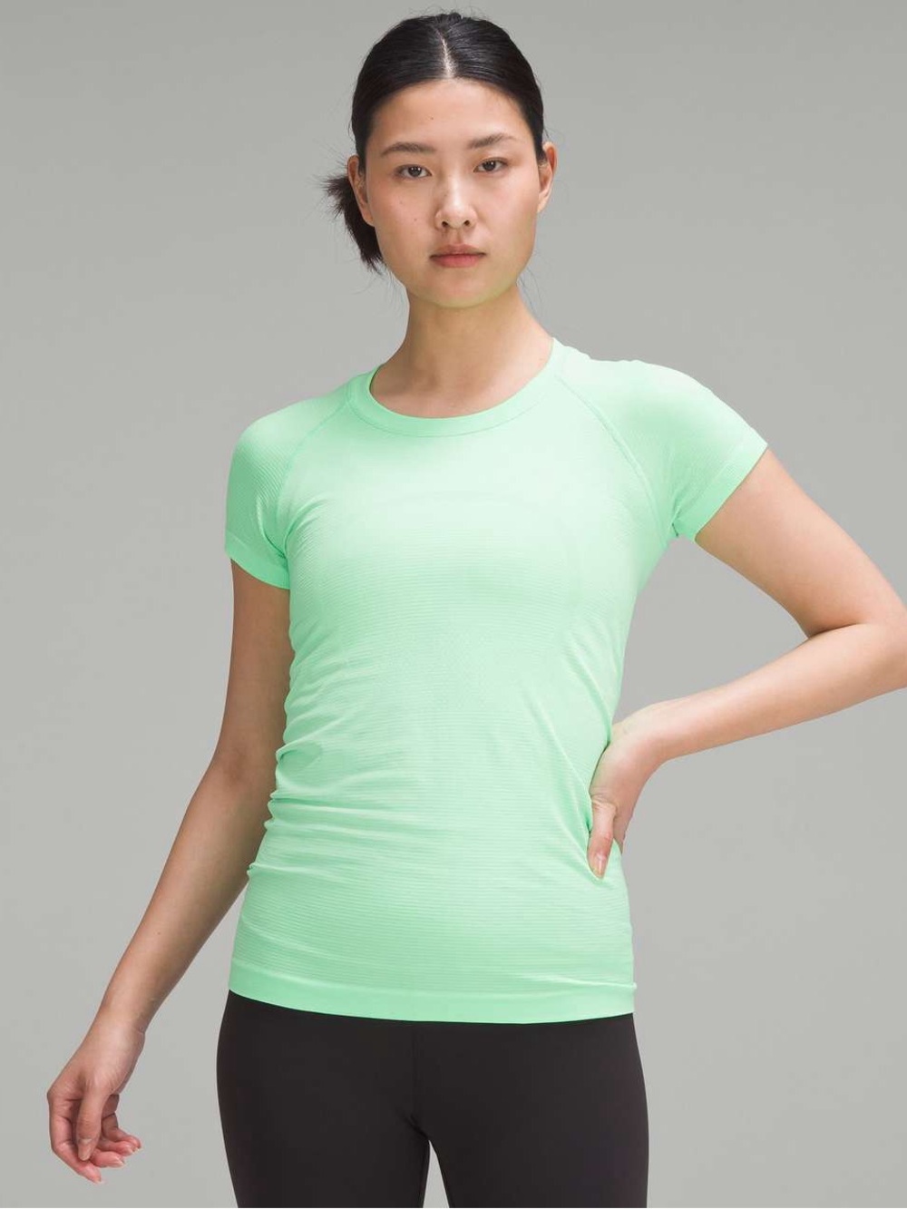 Lululemon Swiftly Tech Short Sleeve Hip Length Pistachio 6